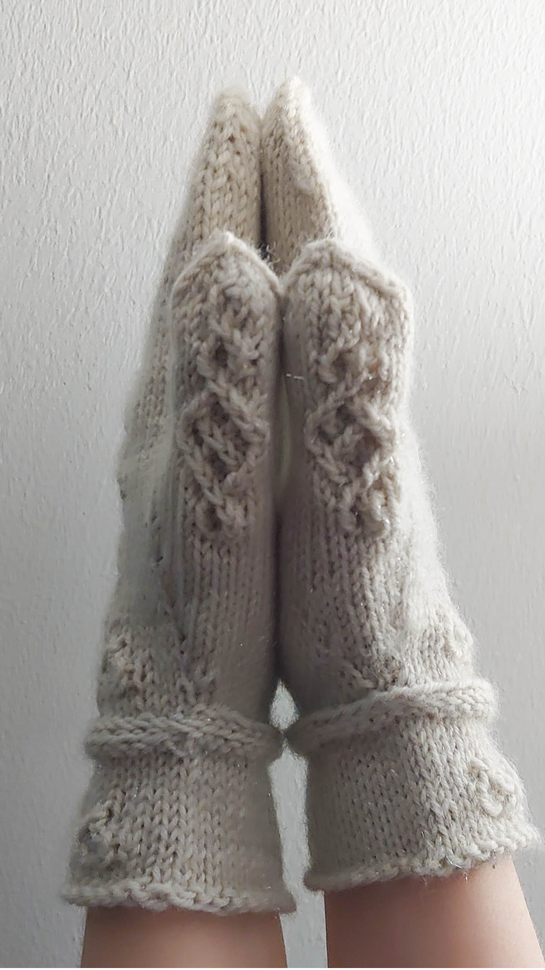 Lady of the Cold - Cable Mittens Knitting Pattern