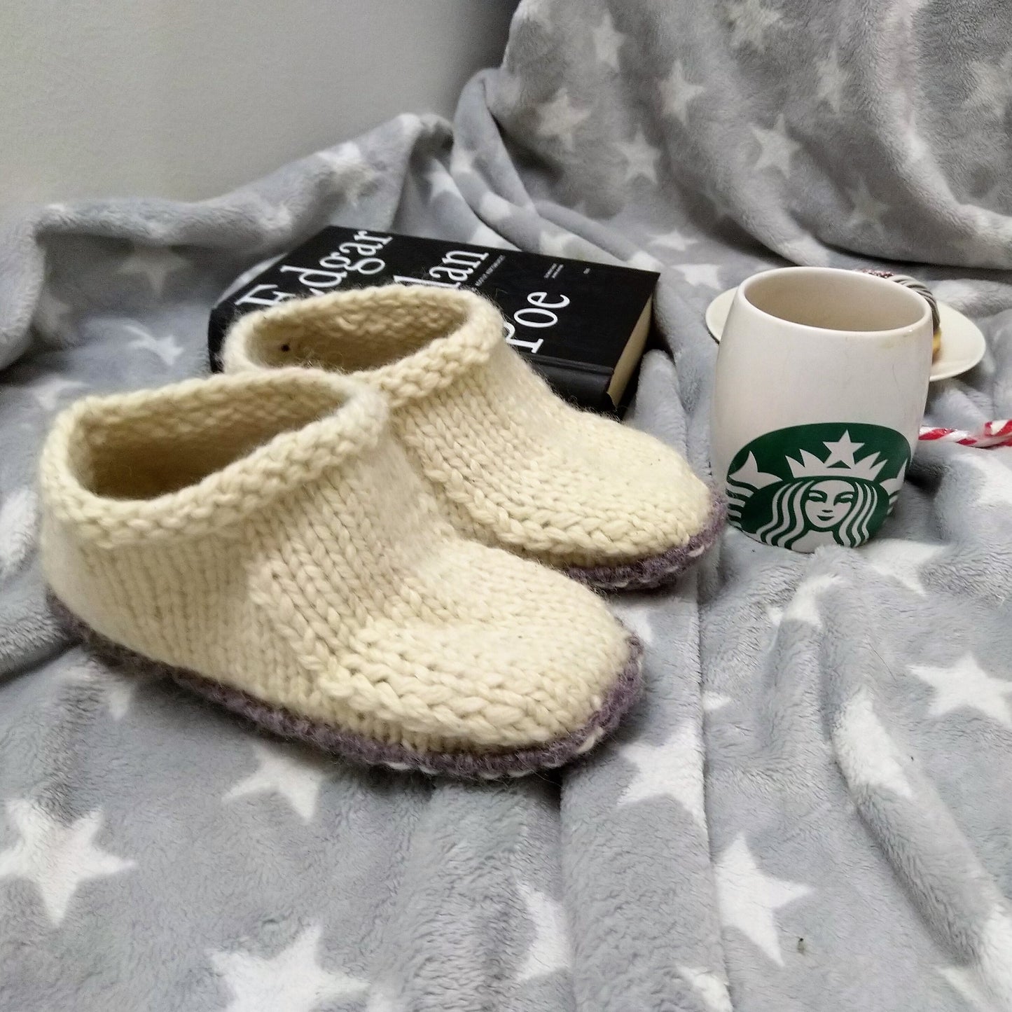 Två Timmars Toffla - Adult Booties Knitting Pattern | Perfect Last Minute Handmade Gift!