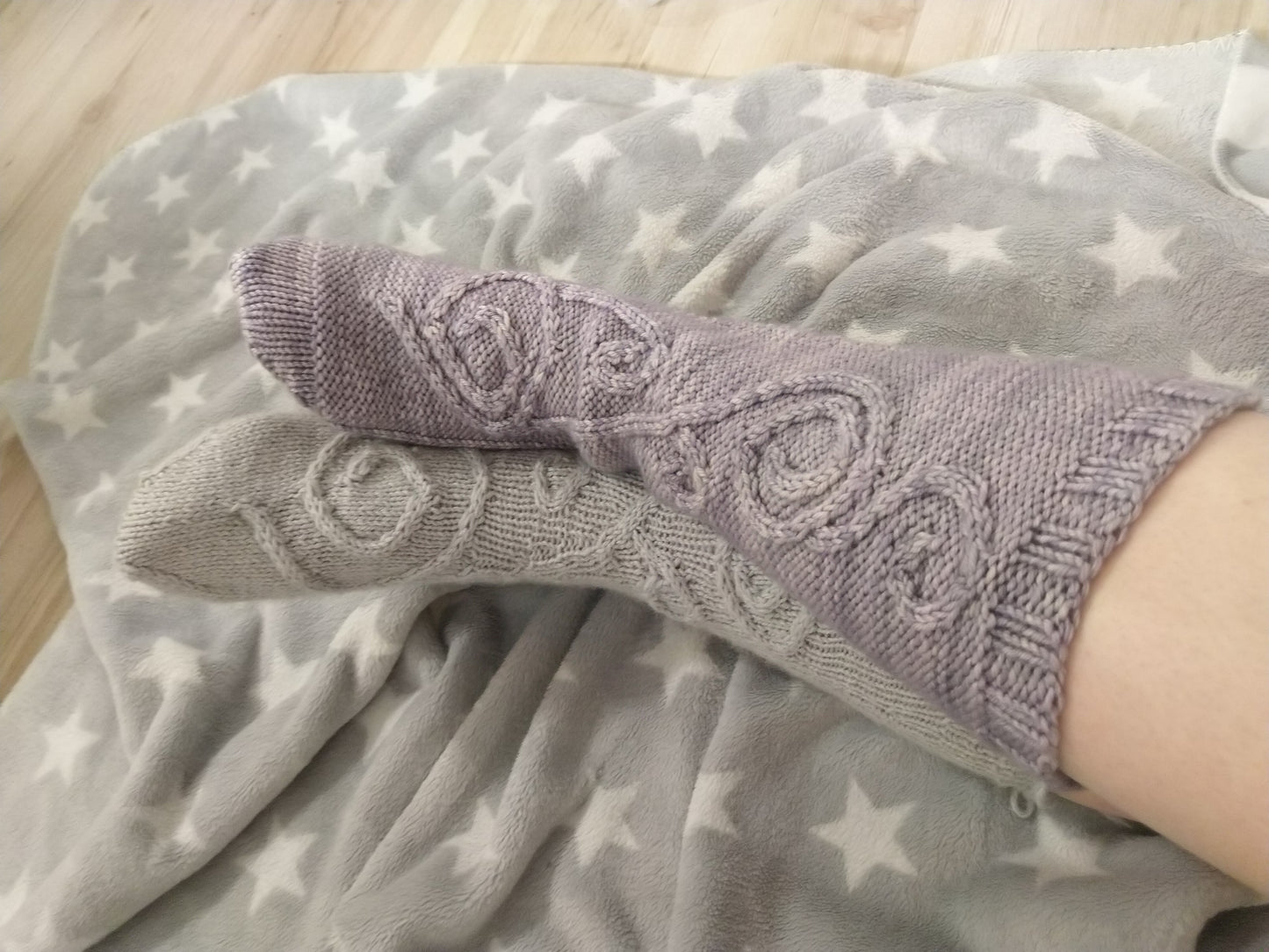 Sprouts Socks - Cable Knitting Socks Pattern
