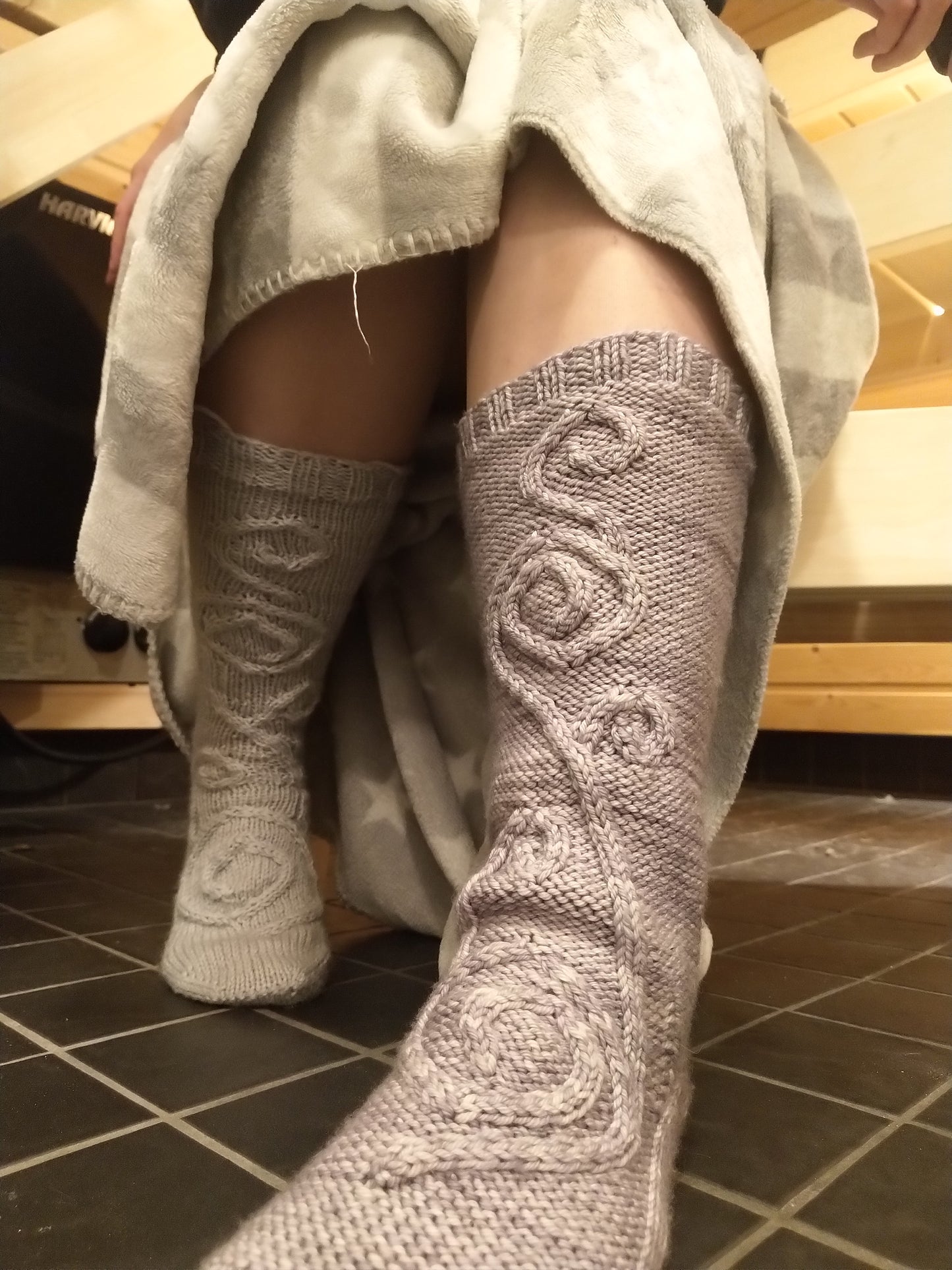 Sprouts Socks - Cable Knitting Socks Pattern