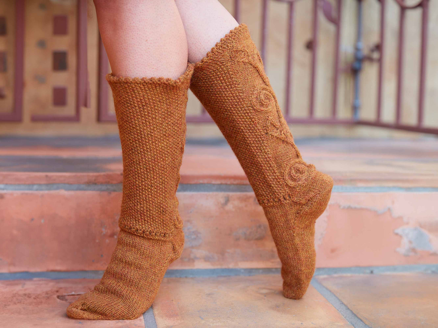 Myrtillus - Cable Socks Knitting Pattern