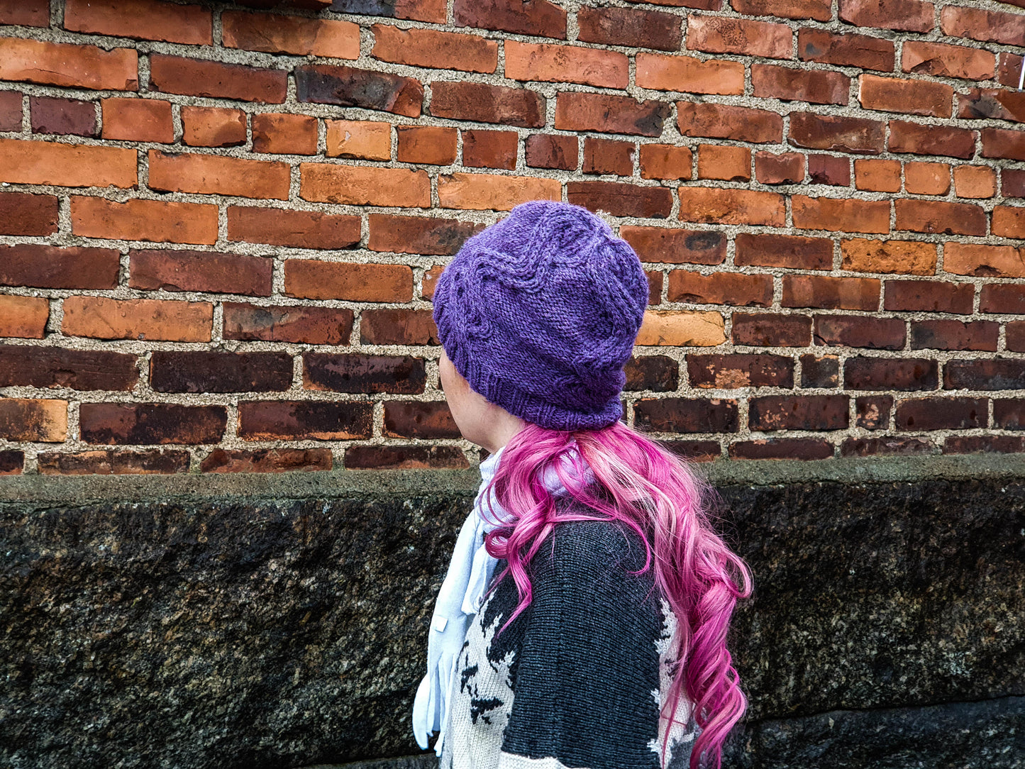 Medvind Beanie - Chunky Cable Beanie Knitting Pattern