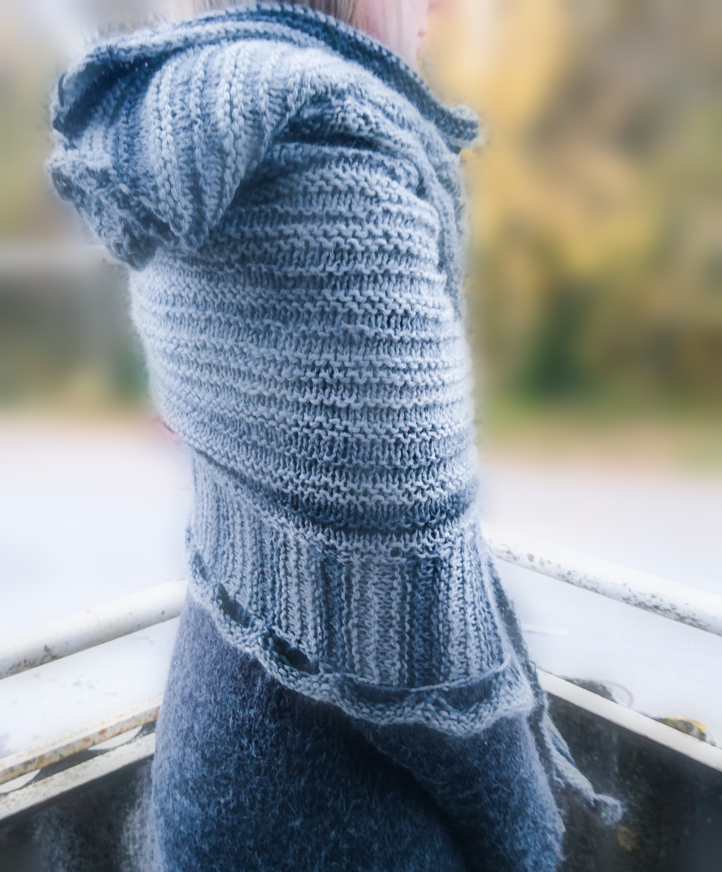 Polar Night - Bulky Shawl Knitting Pattern