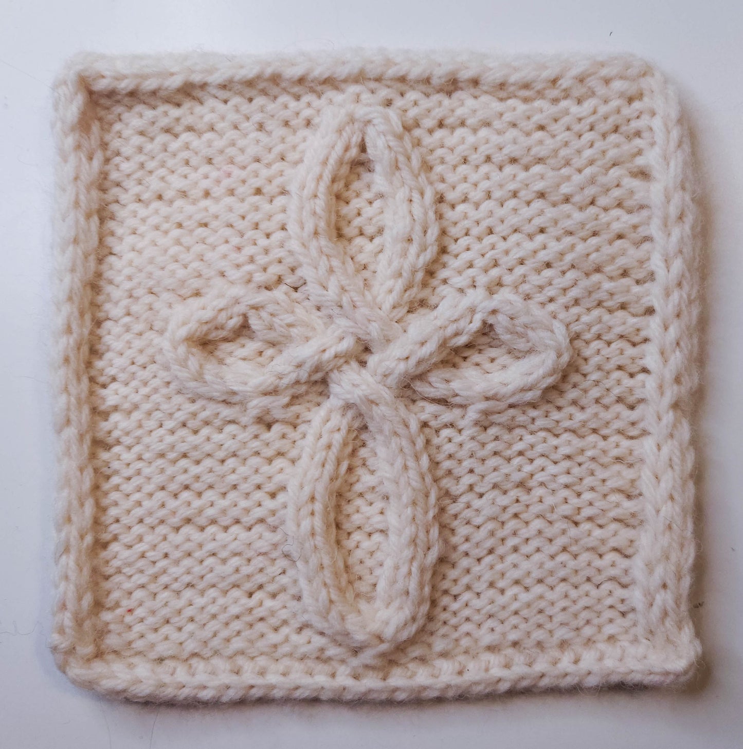 Tro Hopp Kärlek - Coaster or Potholder Knitting Pattern