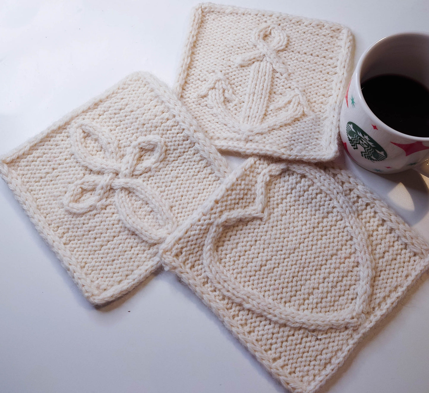 Tro Hopp Kärlek - Coaster or Potholder Knitting Pattern